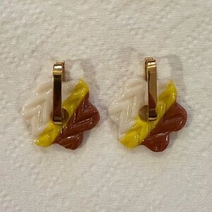 New Colorful flower Earrings by me. Polymer clay.